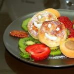 Сырники с фруктами 