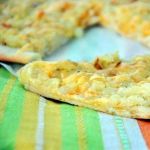 Шаньга с картошкой, сыром и луком Шаньга с картошкой, сыром и луком