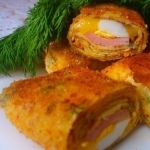 Блинчики с ветчиной, яйцами и сыром