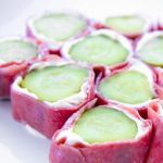 Рулетики с солеными огурцами Рулетики с солеными огурцами