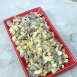 Грибной салат с кукурузой